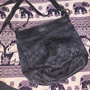 Coach logo C convertible crossbody bag purse excellent condition